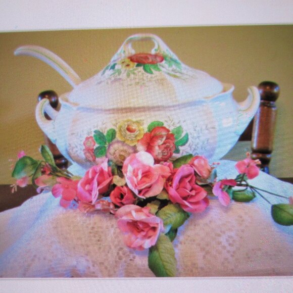 (Lg Gathering?)4 Pc Royal Doulton Lg Soup Tureen set by Malvern,Soup ladel, Plat - Picture 1 of 8